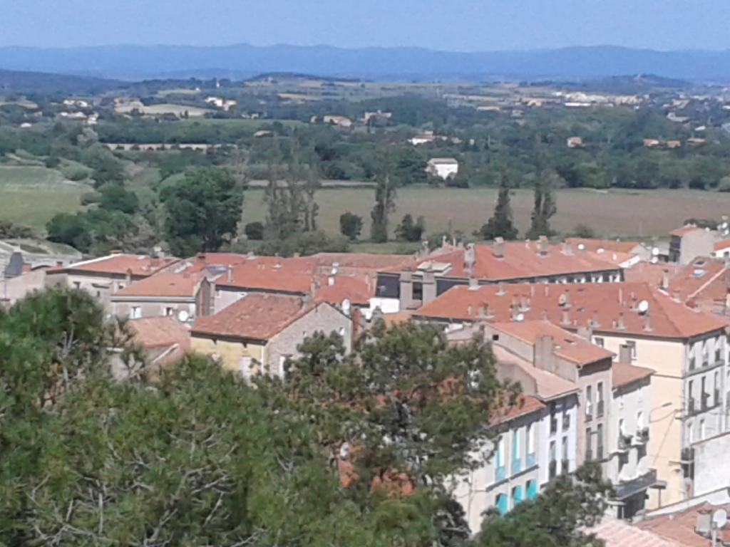 Venez Rever Beziers Centre Et Gare Il Y A Plus Cher Mais C Est Moins Bien Eksteriør billede