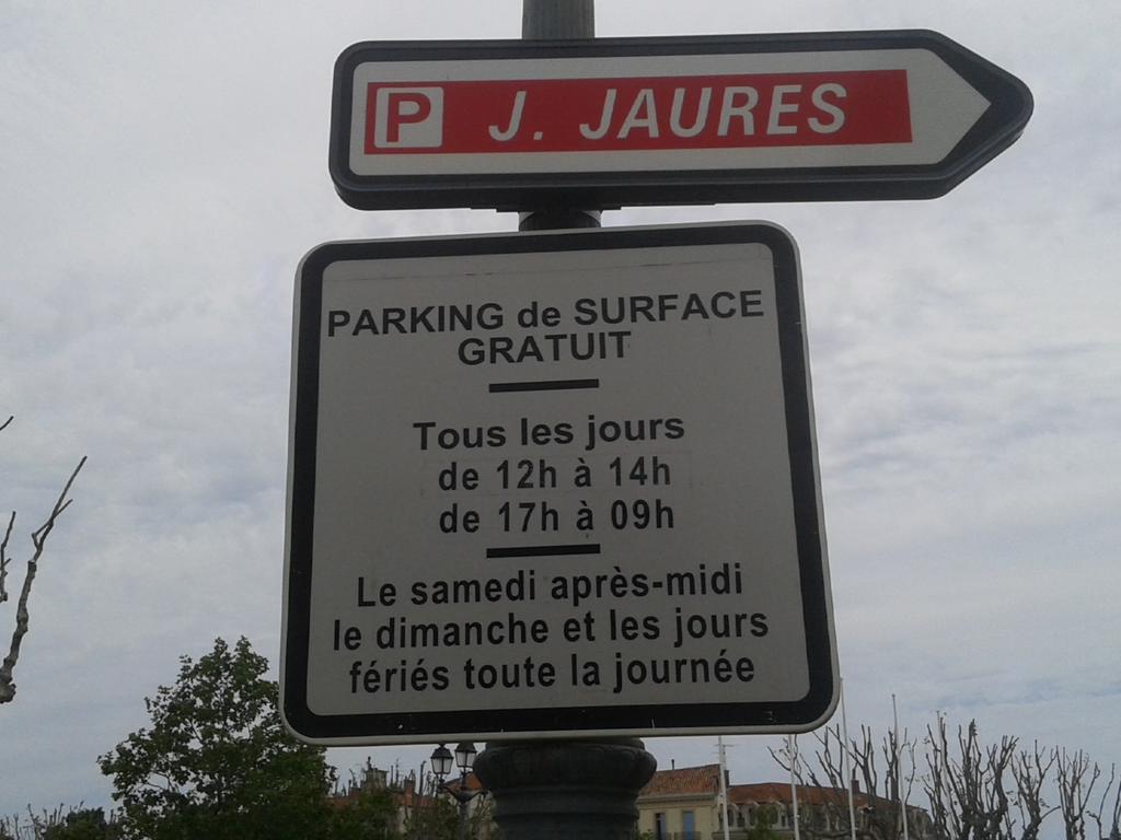 Venez Rever Beziers Centre Et Gare Il Y A Plus Cher Mais C Est Moins Bien Eksteriør billede